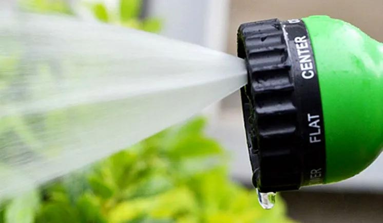 Expandable Hose Pipe (100 ft) – Magic Pipe with Spray Nozzle